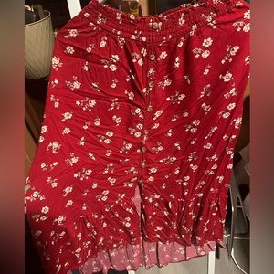 Hollister ultra high-rise red floral skirt